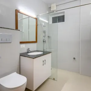 Hotel Daffodils Luxury Airport Kochi